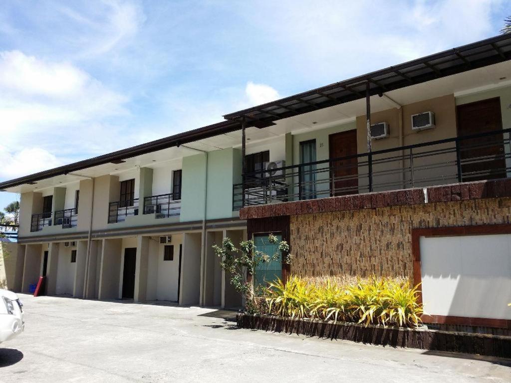 Quezon Premier Hotel Lucena Exterior foto